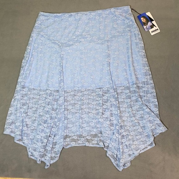 Dresses & Skirts - NWT! Women's stretch Lace Maxi/ Midi Skirt handerchief hem Fairycore